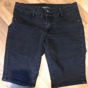 DJean black denim Bermuda shorts Size 6